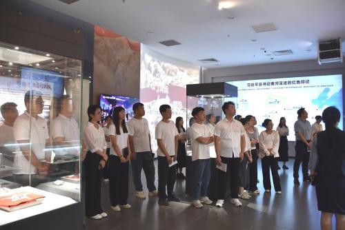 市水務(wù)局青年理論學(xué)習(xí)小組組織開展 碧水揚(yáng)帆 砥礪前行 主題活動(dòng)